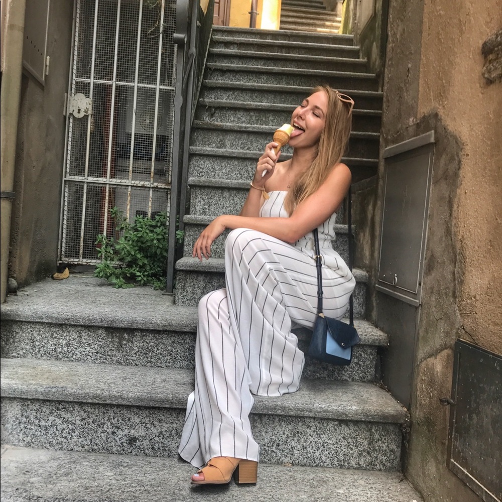 Meet your Posher, Mia